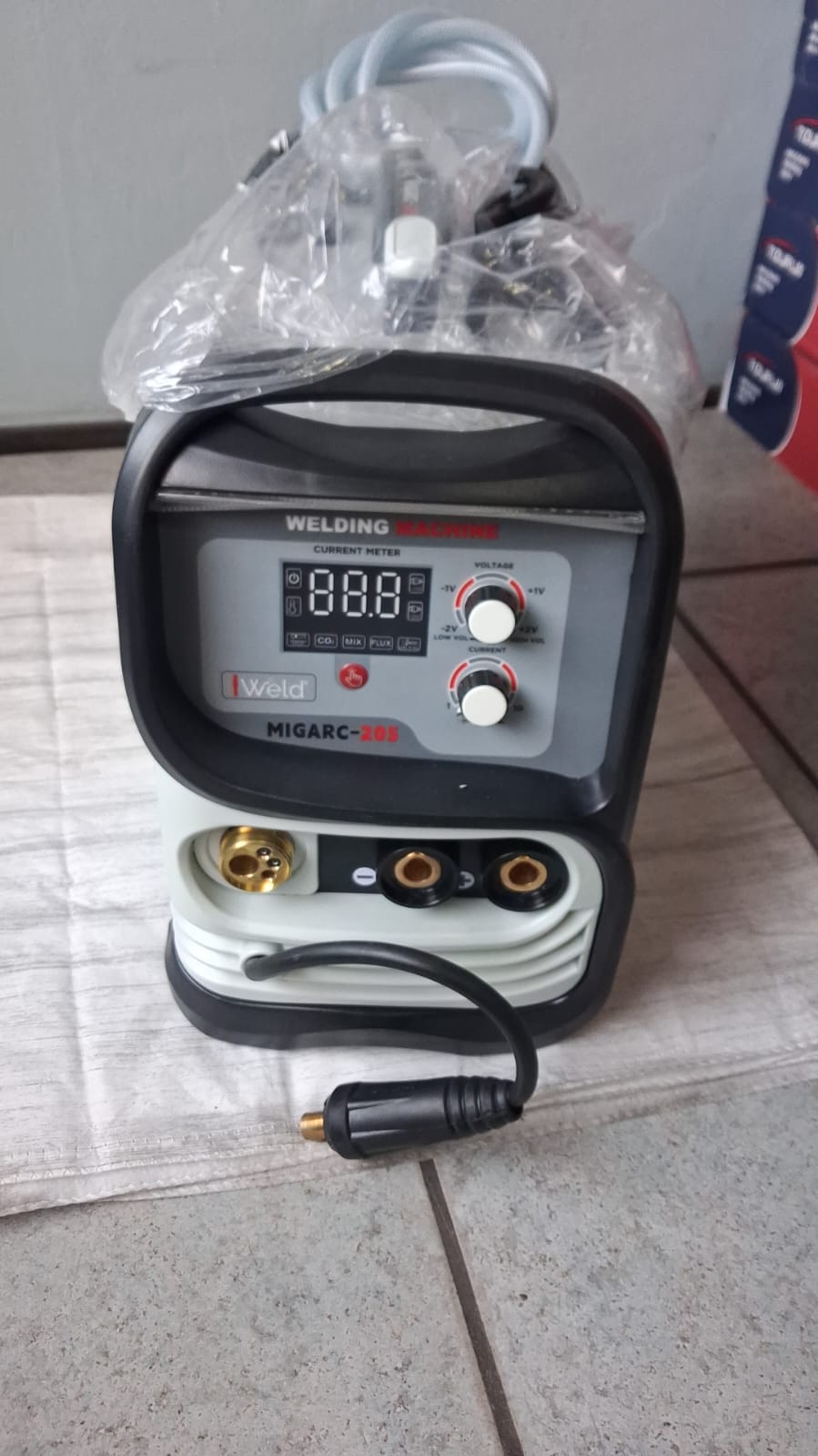 I Weld 225 welding machine