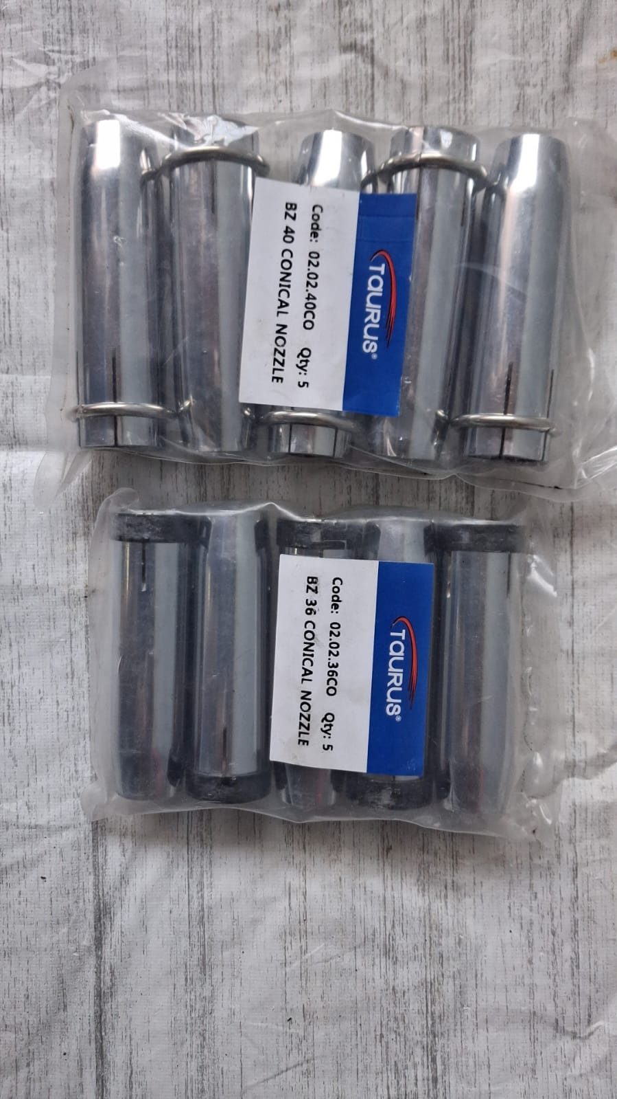 Conical welding shroud